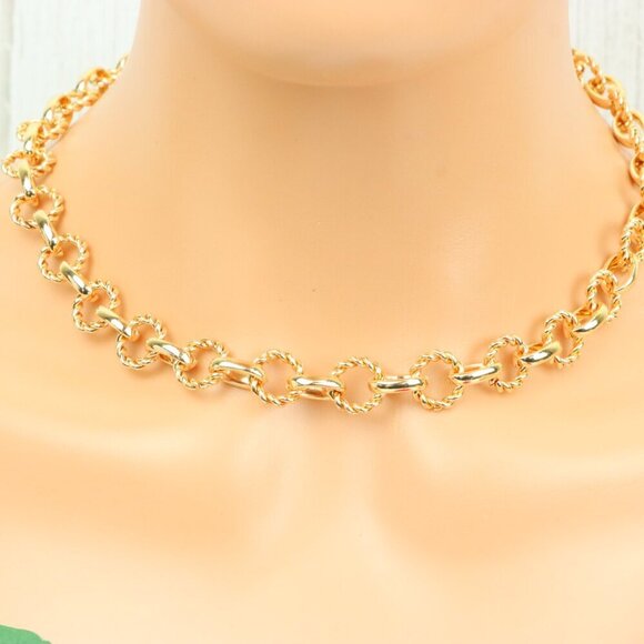 "Minimalist & Elegant Necklace Chain – Perfect for Women & Girls | UNVRC1594 - Picture 1 of 10